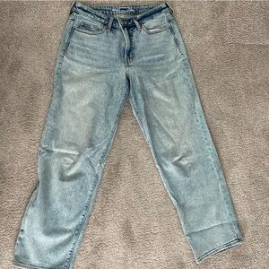 old navy size 8 loose fit jeans